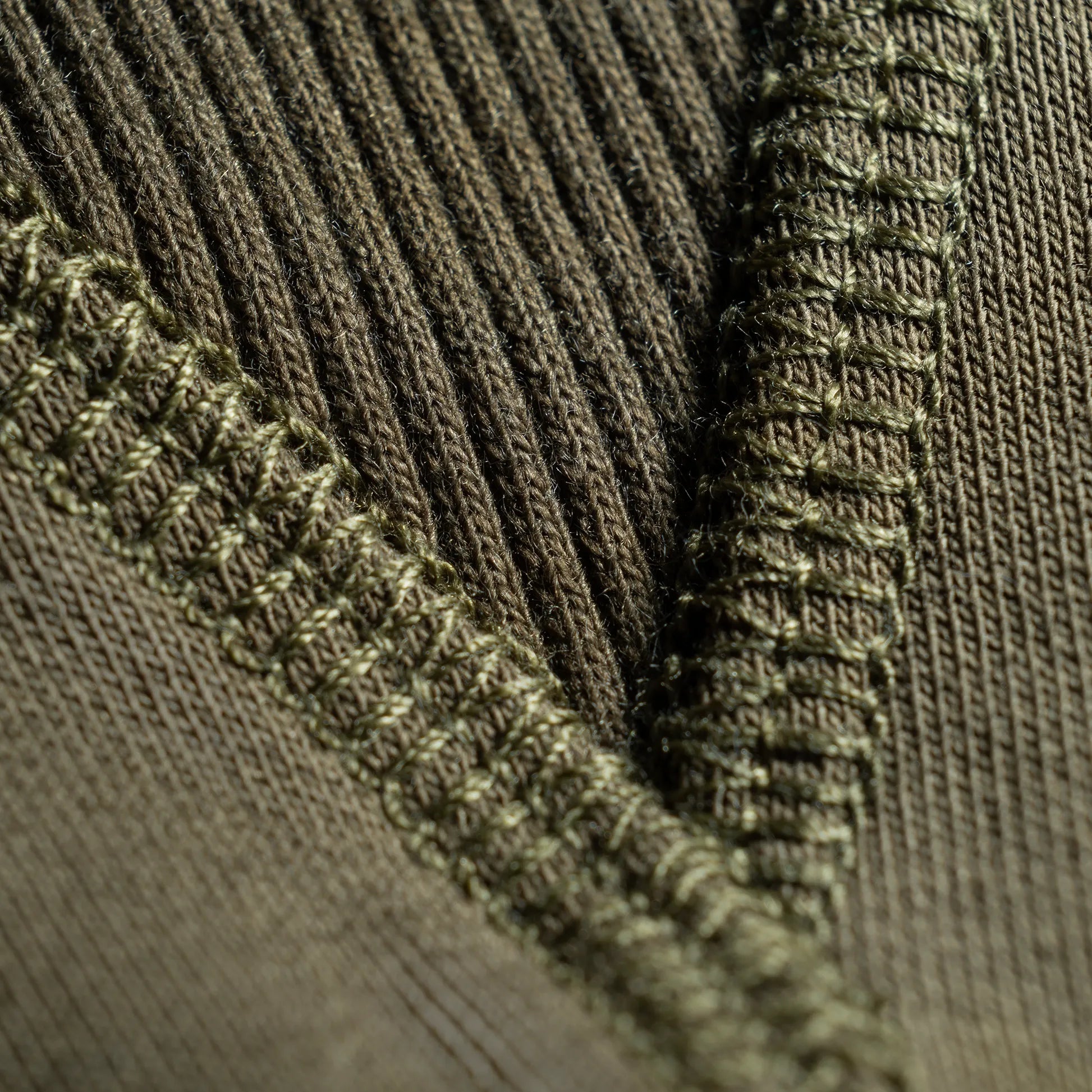 Шорти FitPro ShapeKnit Олива